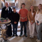 Pfr. Gottfried Lindner mit den Konfis